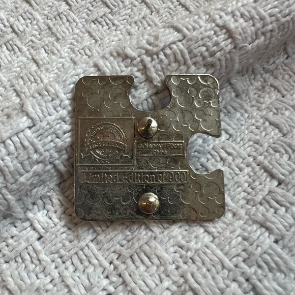 Disney Character Connection Mystery Puzzle Mike Wazowski Monster’s Inc. LE Pin - Picture 5 of 5